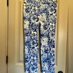 Lilly Pulitzer pants size 4 in like new condition!